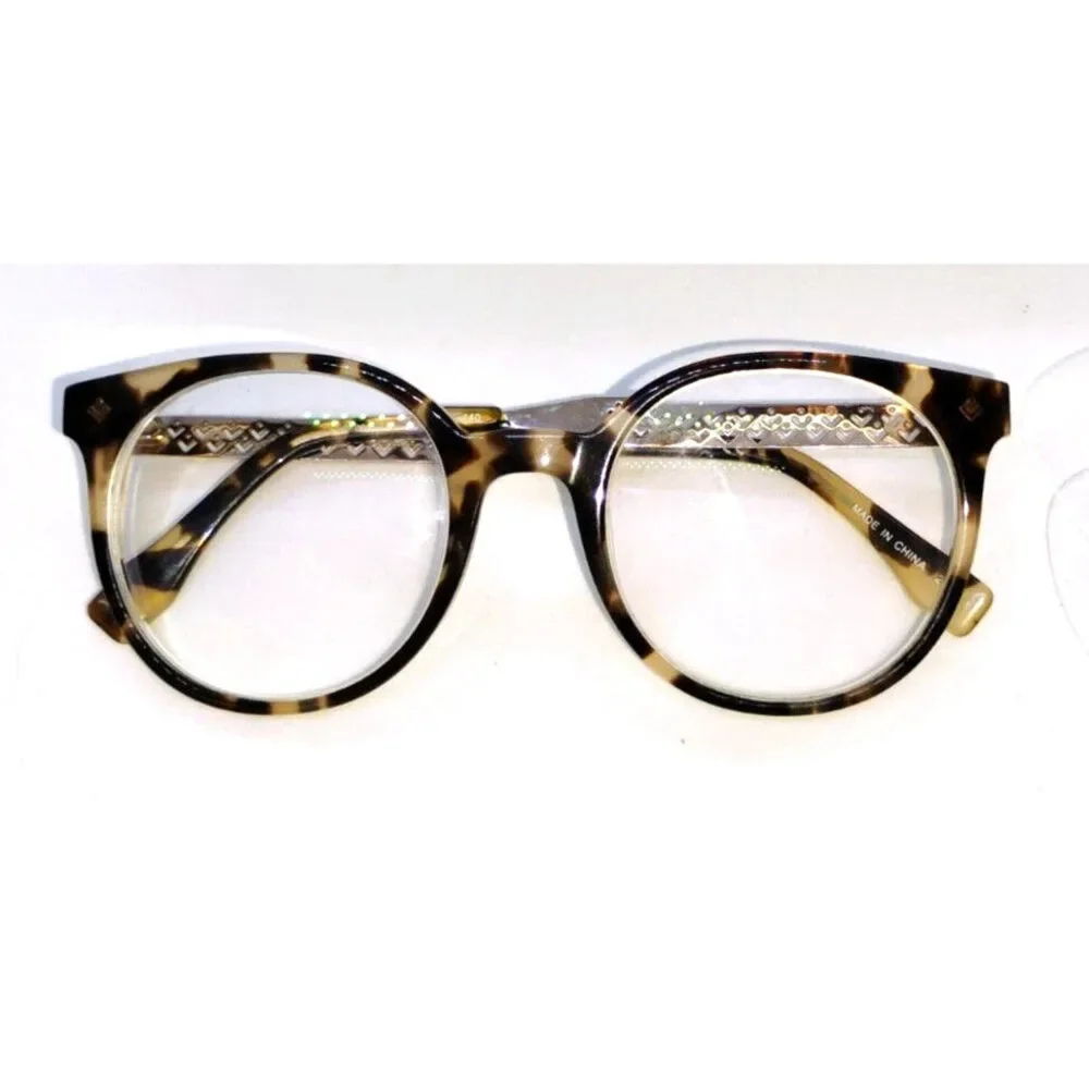 Lacoste eyewear offers